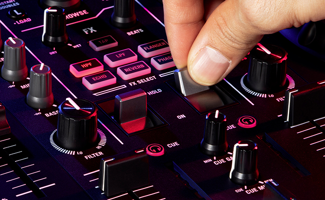 Numark Mixtrack Pro FX 2-channel DJ Controller