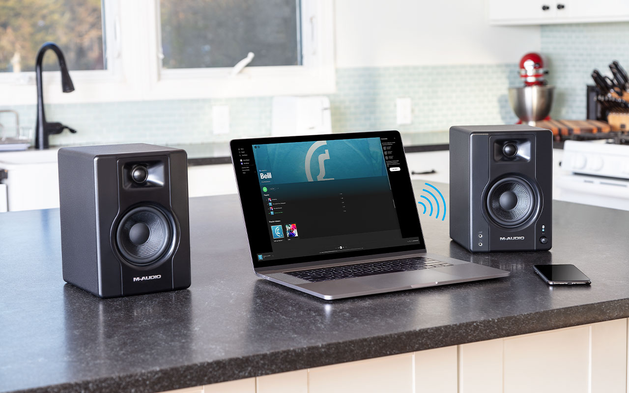 Par de Monitores Multimídia Bluetooth M-Audio BX3 BT de 3,5