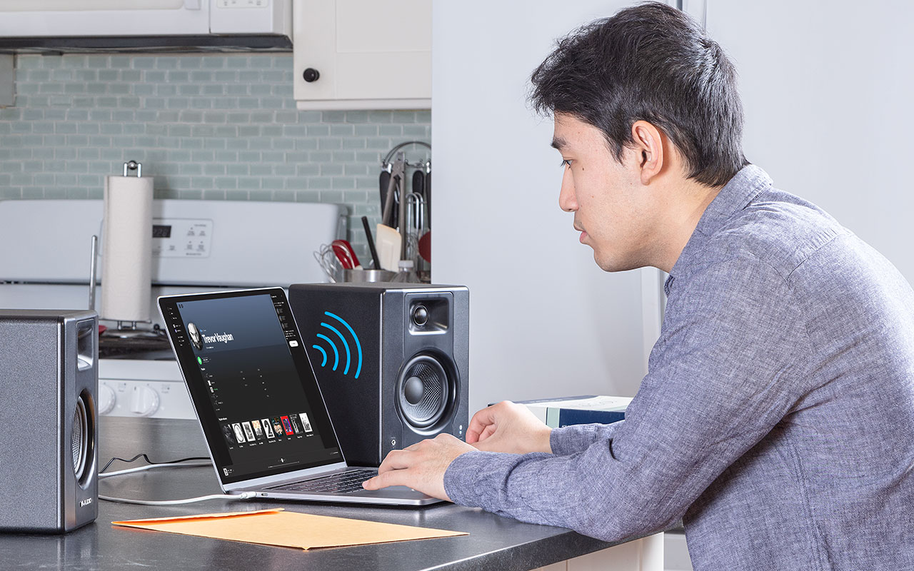 M-Audio BX4BT - Monitores de estudio Bluetooth de 4.5 pulgadas, altavoces  de PC HD para grabación y multimedia con software de producción de música