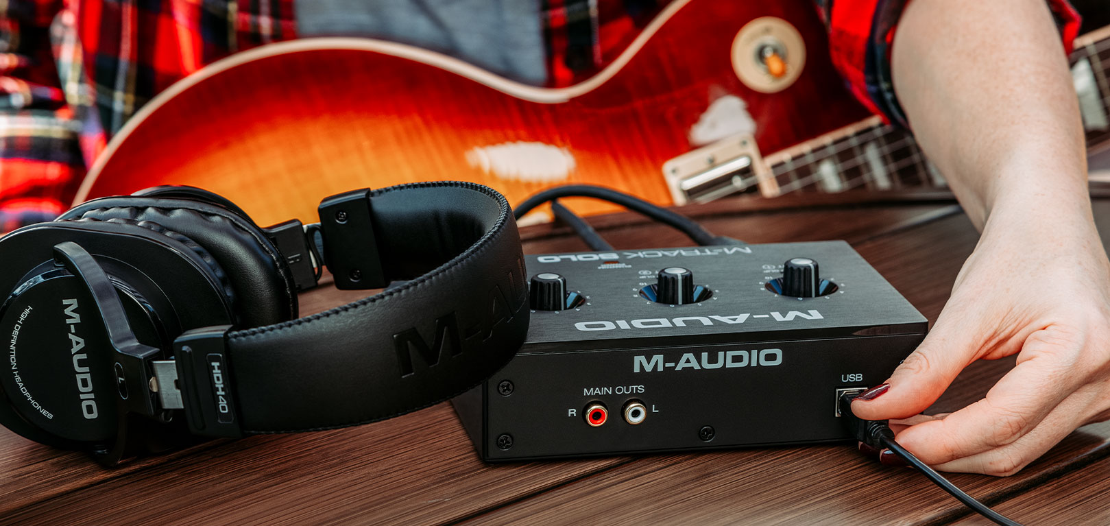 mac core audio interface with headphones guitar
